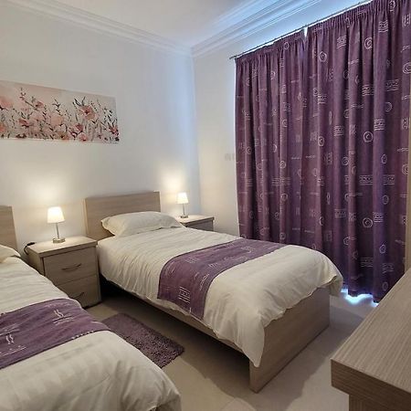 Lovely Apartment With Side Sea View St. Paul's Bay Luaran gambar