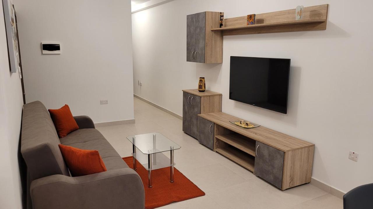 Lovely Apartment With Side Sea View St. Paul's Bay Luaran gambar